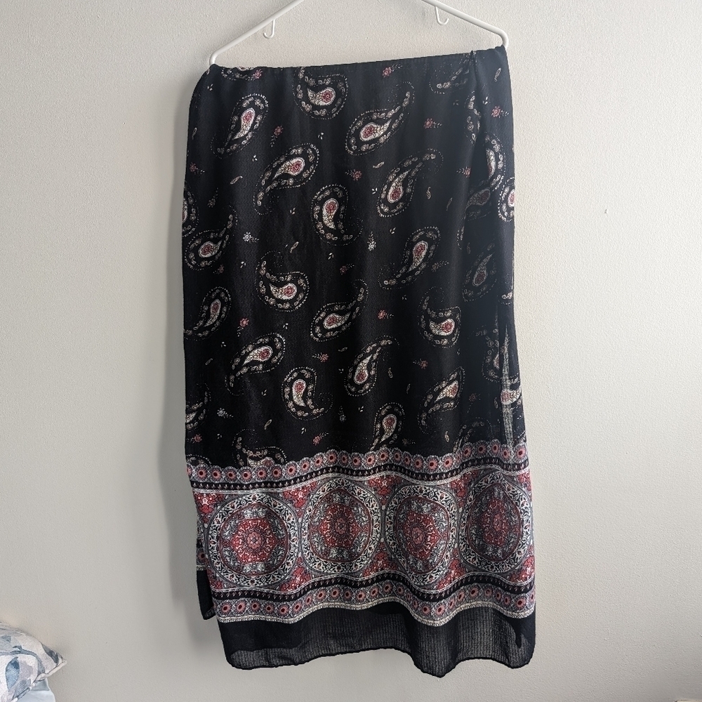 Black, White and Red Paisley Scarf